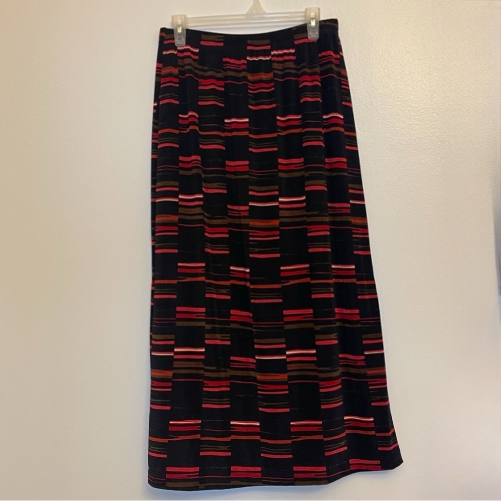 Vintage Y2K Kathy Ireland Plus Size Maxi Skirt
XL. Made in USA. - Picture 7 of 9